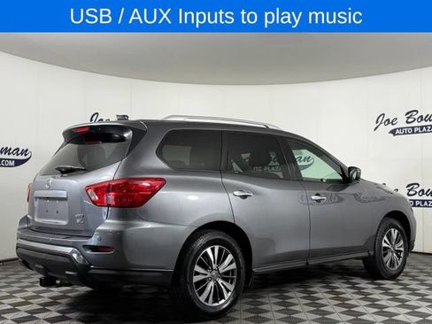 Used 2019 Nissan Pathfinder SL AWD/4WD image 7