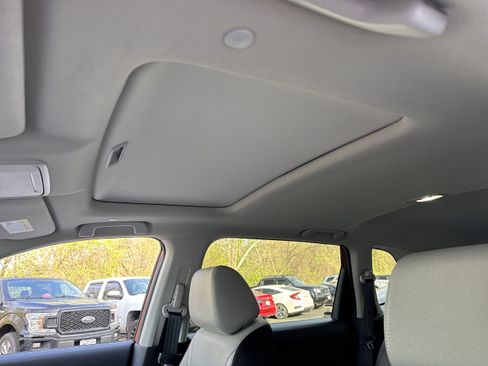 New 2026 Honda CR-V EX image 6