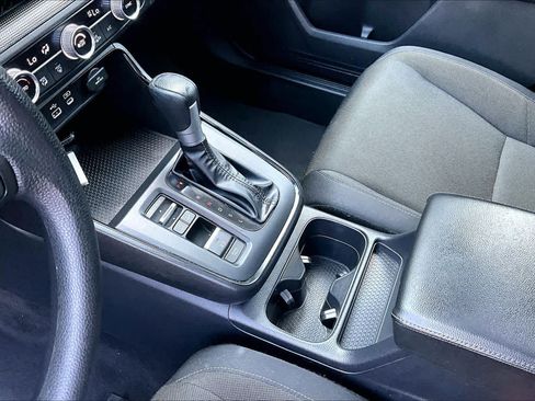 Used 2025 Honda CR-V EX image 16