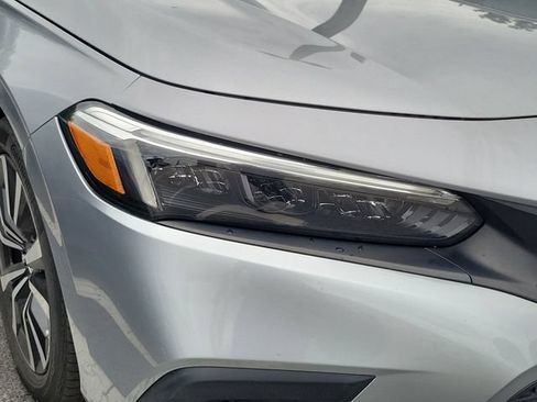 Used 2024 Honda Civic EX-L image 8
