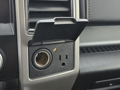 Used 2017 Ford F150 Lariat w/ Equipment Group 502A Luxury image 25