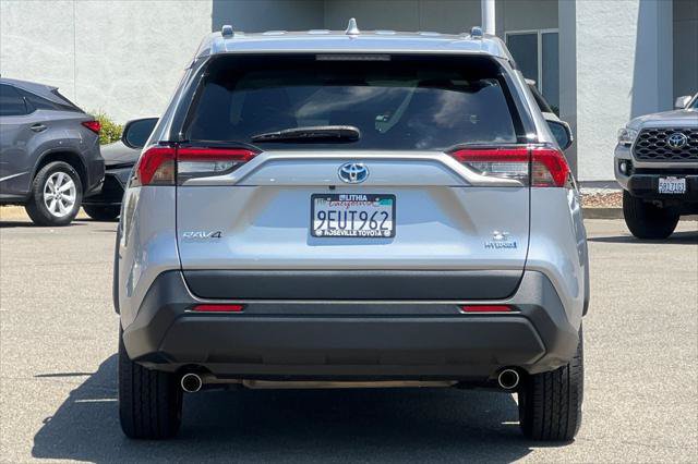 Certified 2023 Toyota RAV4 LE AWD/4WD image 8