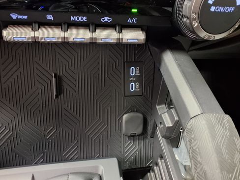 Used 2026 Toyota Tacoma SR5 image 15