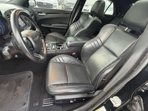 Used 2023 Chrysler 300 C image 21
