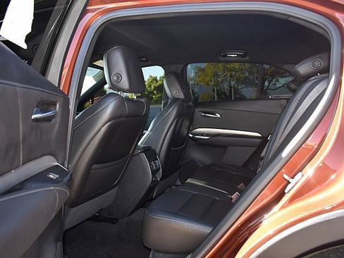 Used 2021 Cadillac XT4 Premium Luxury image 14