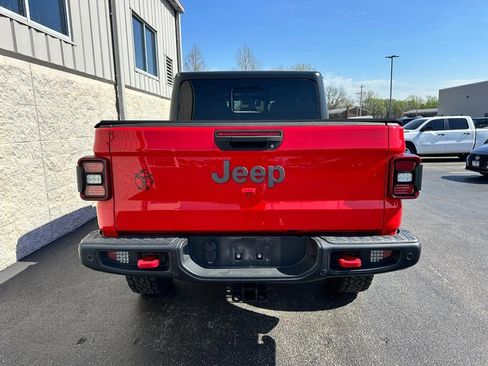 Used 2021 Jeep Gladiator Rubicon AWD/4WD image 4