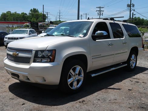 Used 2013 Chevrolet Suburban LTZ AWD/4WD image 5