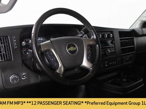 Used 2018 Chevrolet Express 3500 LT w/ LT Preferred Equipment Group image 5