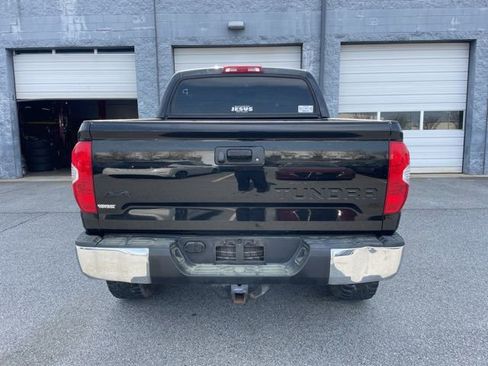 Used 2019 Toyota Tundra SR5 w/ SR5 Upgrade Package image 3