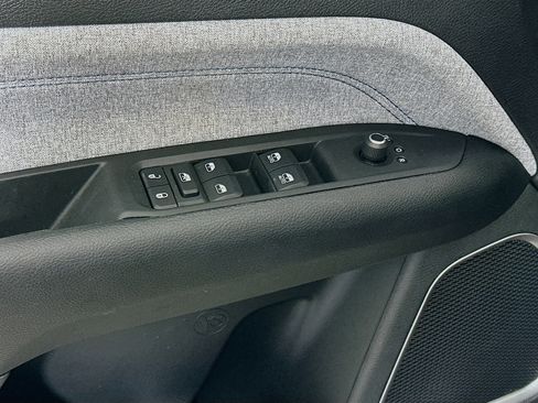 Used 2022 Jeep Compass Latitude image 15