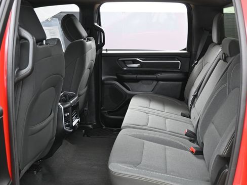 Used 2022 RAM 1500 Big Horn AWD/4WD image 34