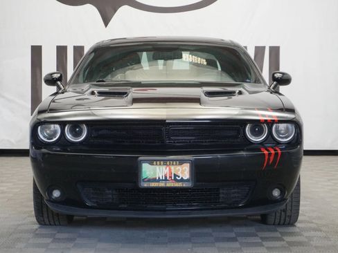 Used 2019 Dodge Challenger SXT w/ Blacktop Package image 2