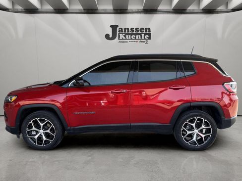 Used 2024 Jeep Compass Limited AWD/4WD image 1