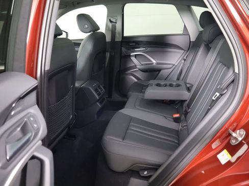 Used 2025 Audi Q5 Premium Plus w/ Premium Plus image 23