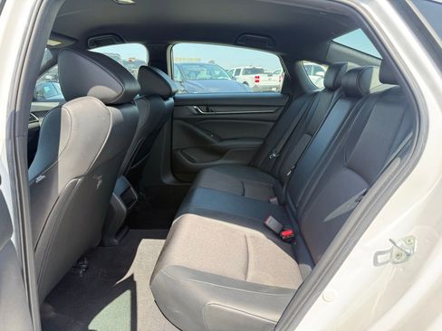 Used 2022 Honda Accord Sport image 6