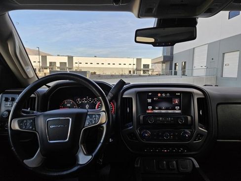Used 2015 GMC Sierra 2500 Denali w/ Duramax Plus Package image 8