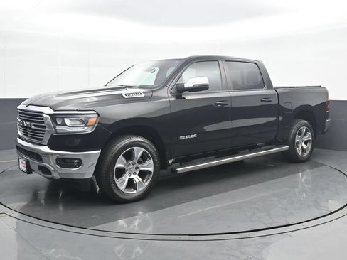 Used 2023 RAM 1500 Laramie AWD/4WD image 2