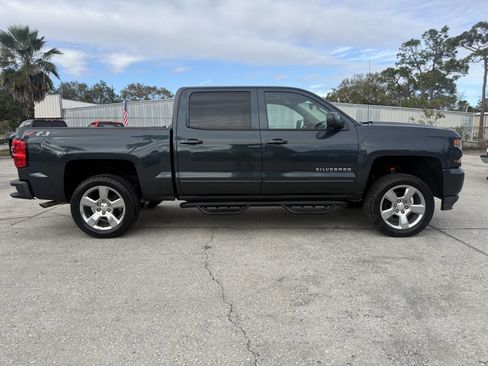 Used 2018 Chevrolet Silverado 1500 LT w/ All Star Edition image 7