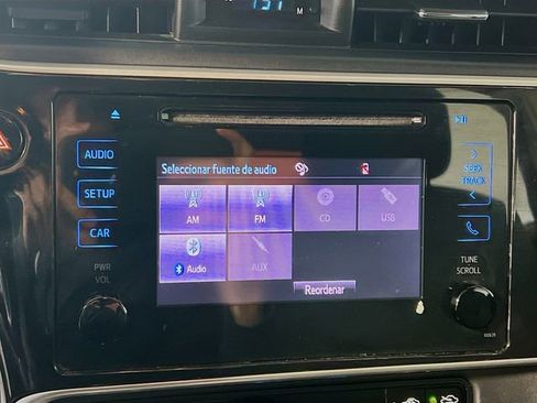 Used 2019 Toyota Corolla LE w/ Phone Cable & Charge Package image 20