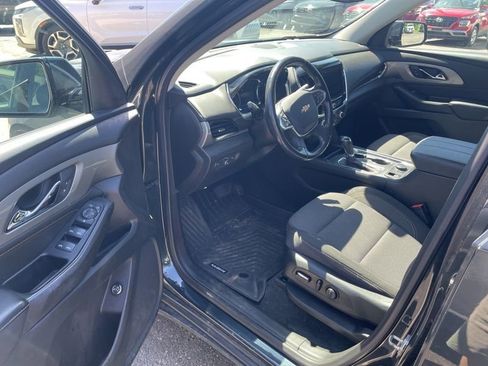 Used 2020 Chevrolet Traverse LT w/ Driver Confidence II Package AWD/4WD image 7