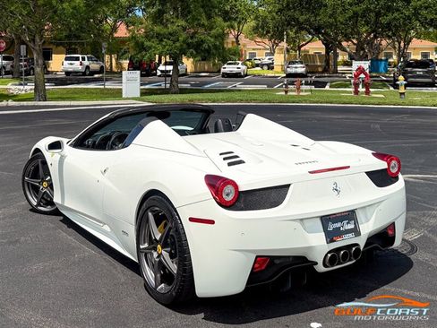 Used 2015 Ferrari 458 Spider RWD image 42