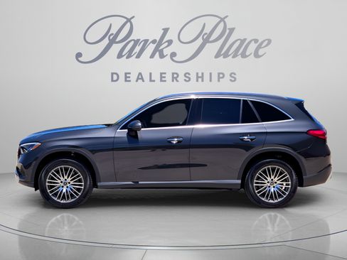 Used 2026 Mercedes-Benz GLC 300 4MATIC image 3
