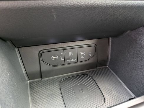 Certified 2026 Kia Sportage SX FWD image 29