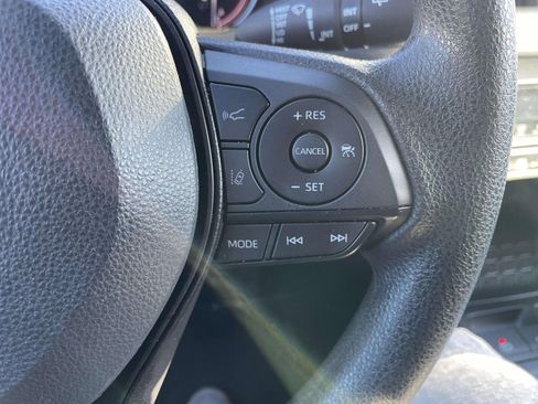 Used 2023 Toyota RAV4 XLE image 27