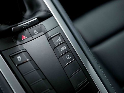 Used 2023 Porsche 718 Cayman image 61