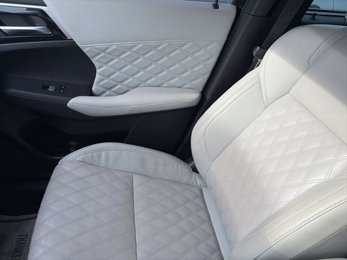 Used 2023 Mitsubishi Outlander SEL Black Edition image 19