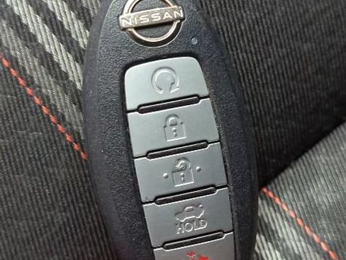 Used 2024 Nissan Altima 2.5 SR FWD image 16