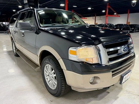 Used 2014 Ford Expedition EL XLT w/ Equipment Group 202A image 8
