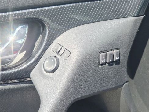 Used 2017 Nissan Rogue SL w/ SL Premium Package image 35