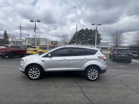 Used 2018 Ford Escape Titanium image 8