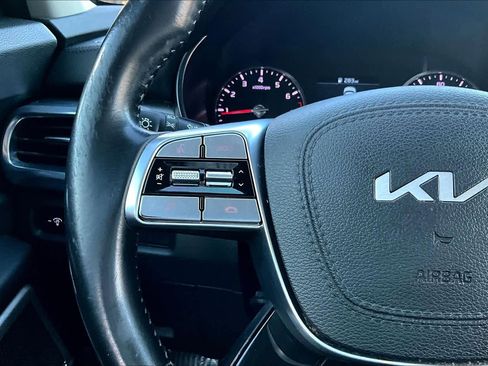 Used 2022 Kia Telluride LX image 22