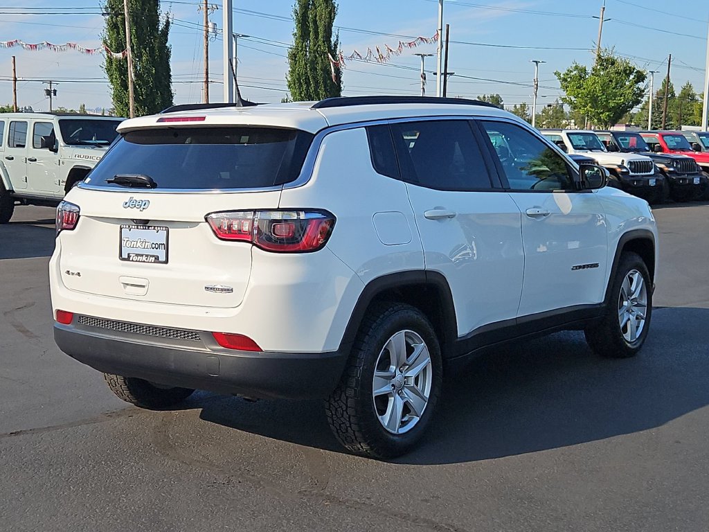 Used 2022 Jeep Compass Latitude w/ Convenience Group AWD/4WD image 6