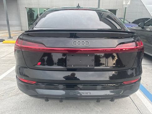 Used 2024 Audi Q8 e-tron Premium AWD/4WD image 11