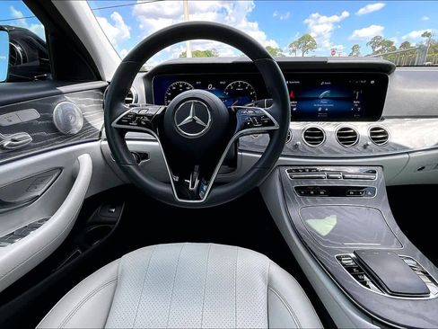 Used 2021 Mercedes-Benz E 450 4MATIC Sedan image 6