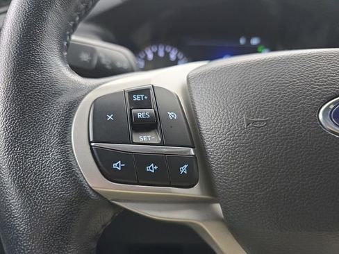 Used 2023 Ford Explorer XLT w/ Equipment Group 202A image 28