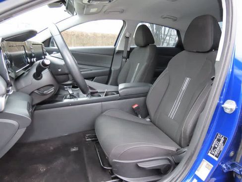 Used 2022 Hyundai Elantra SEL w/ Convenience Package image 12