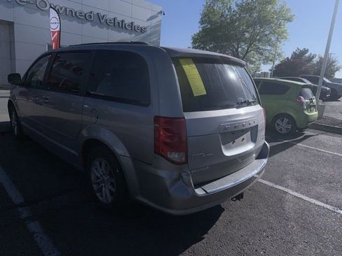 Used 2016 Dodge Grand Caravan SXT w/ Rear Park Assist Package image 17