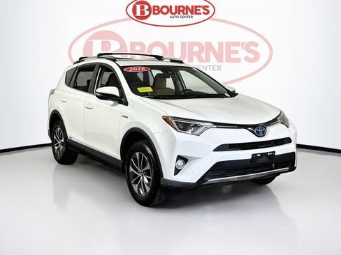 Used 2016 Toyota RAV4 XLE w/ Convenience Package AWD/4WD image 1