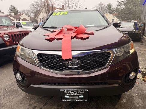 Used 2011 Kia Sorento LX w/ Convenience Pkg image 3