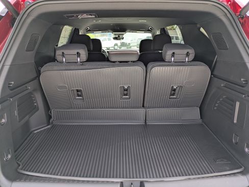 New 2026 Chevrolet Traverse LT w/ Driver Confidence Package FWD image 13