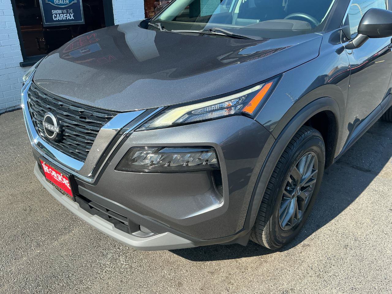 Used 2023 Nissan Rogue S AWD/4WD image 29