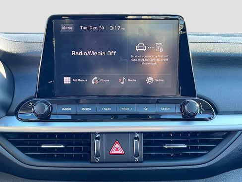 Certified 2023 Kia Forte LXS image 13