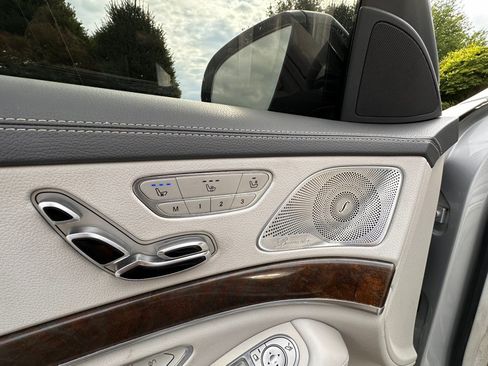 Used 2014 Mercedes-Benz S 550 Sedan image 18