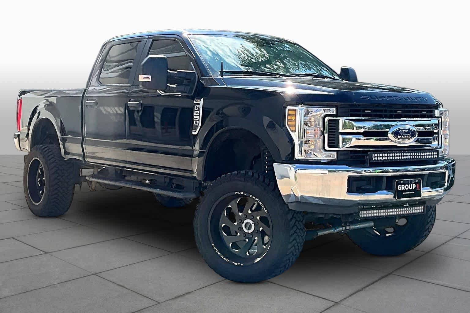 Used 2018 Ford F250 XL w/ STX Appearance Package AWD/4WD image 2