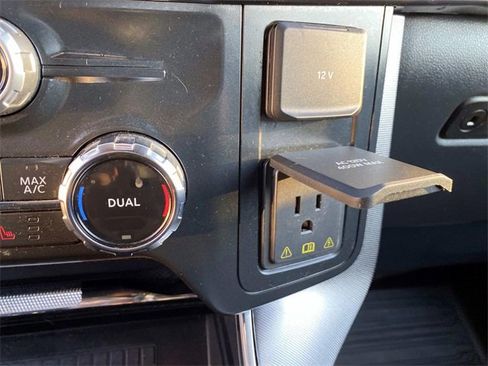 Used 2022 Ford F150 Platinum w/ Equipment Group 701A High image 16