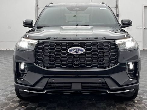 New 2026 Ford Explorer ST-Line w/ ST-Line Street Pack AWD/4WD image 16